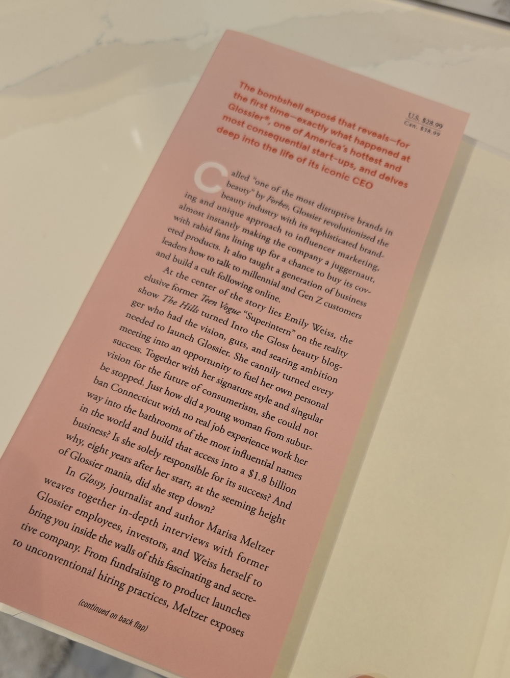 Glossy: Ambition, Beauty, and the Inside Story of Glossier, Marisa Meltzer - Picture 3 of 4